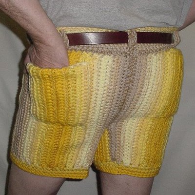 male knitting